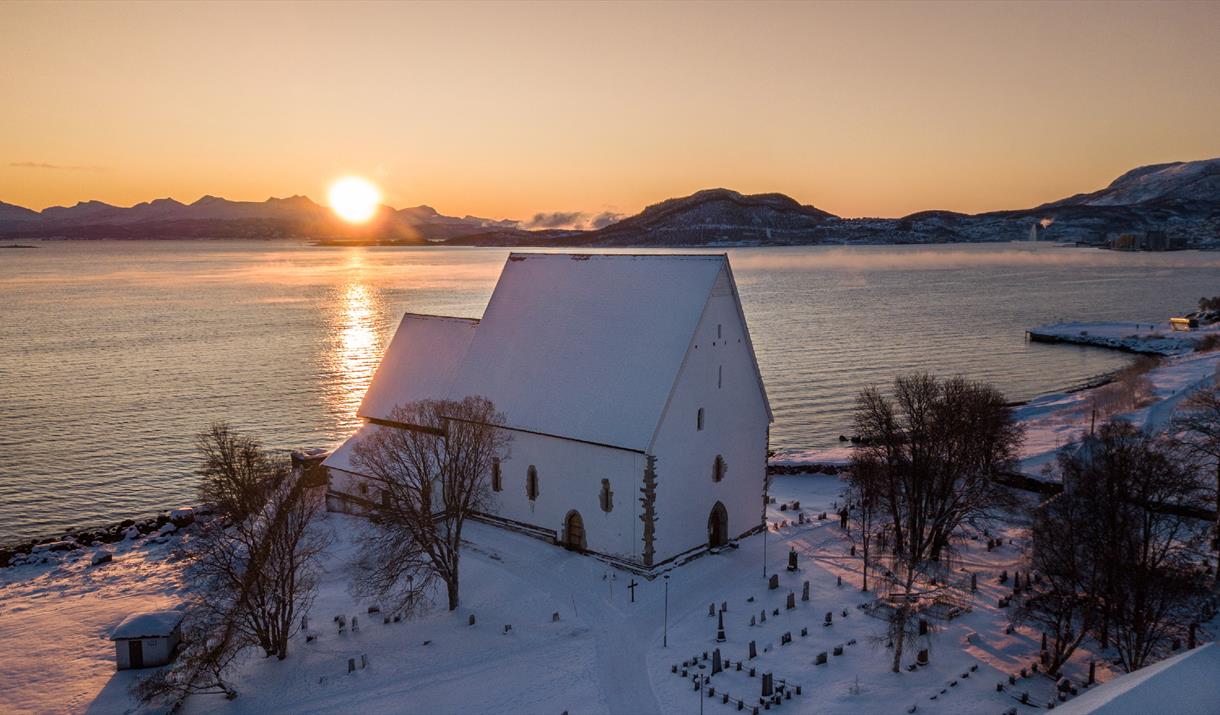 Kveldstur til Trondenes