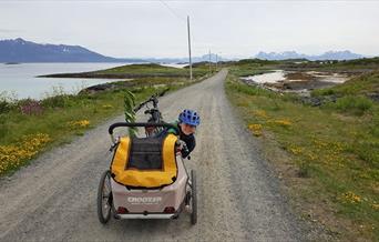 Telttur til øyparadiset Krøttøya – Meløyvær